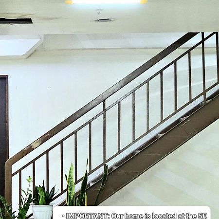 The Fika Room Near Mnl Airport - Scandi Studio Unit With Fast Wi-Fi & Netflix - Read Full Property Desc Before Booking Manila Exteriör bild